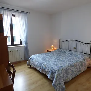 ** Hotel 