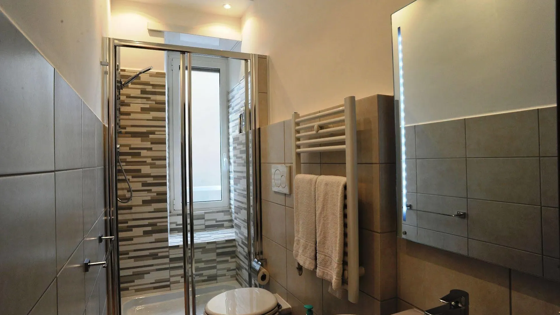 Bed and Breakfast Residenza Matteucci Рим Италия
