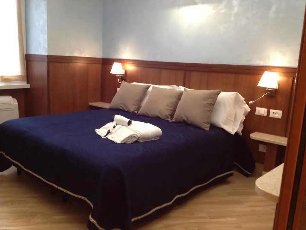 Bed and Breakfast Residenza Matteucci Рим