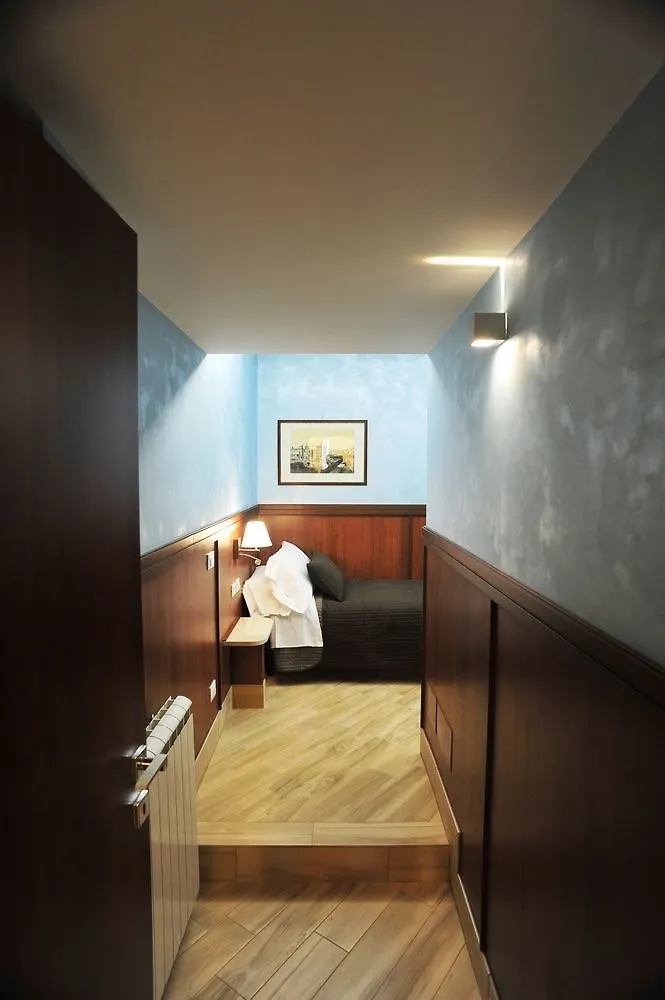Residenza Matteucci Bed and Breakfast Rome Bed & Breakfast