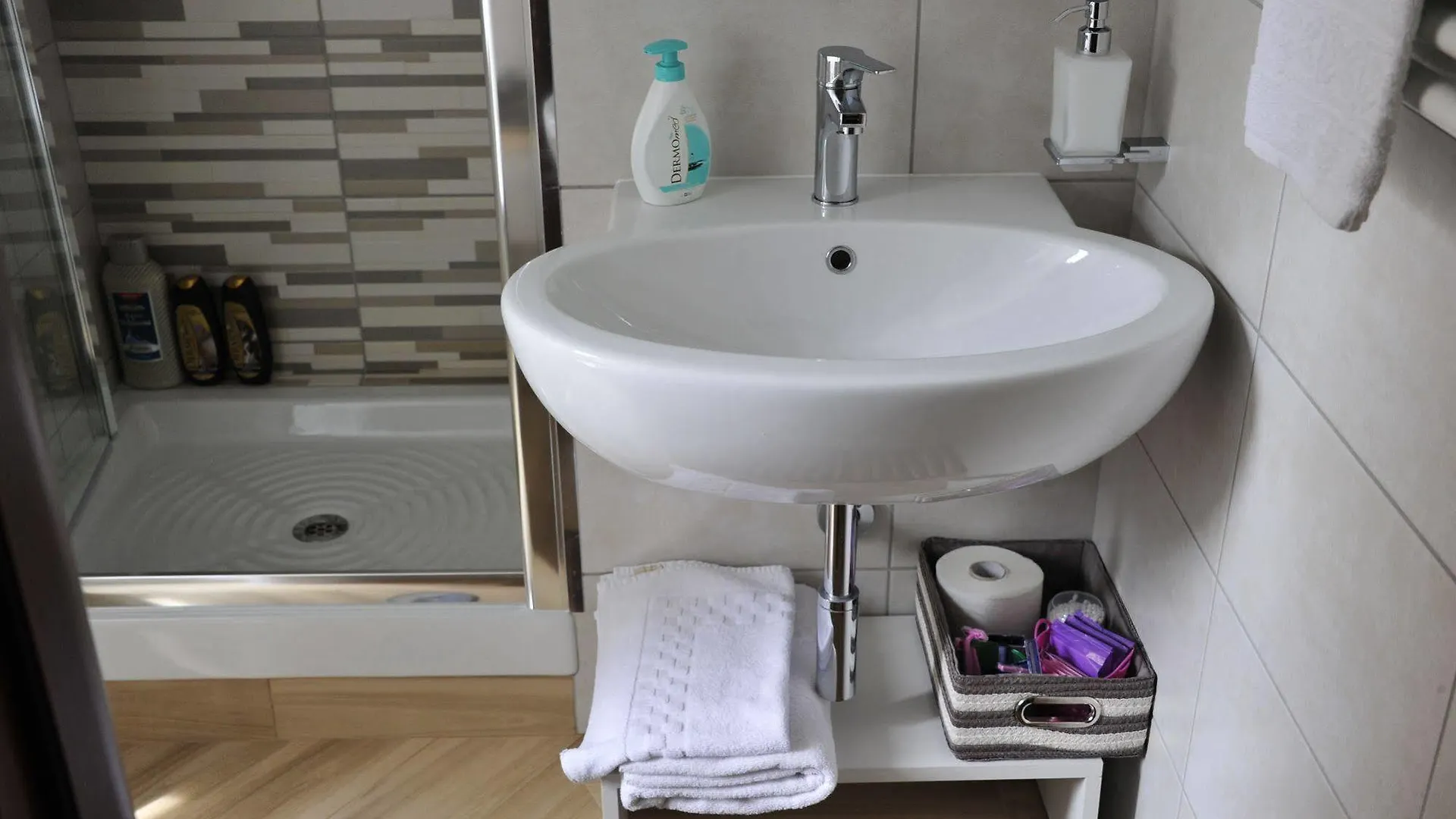 Bed & Breakfast Residenza Matteucci Bed and Breakfast Rome